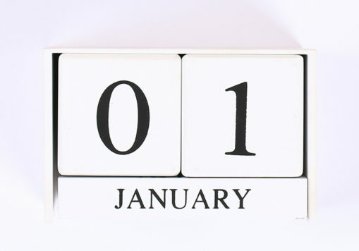 desk calendar showing january 1st with flowers